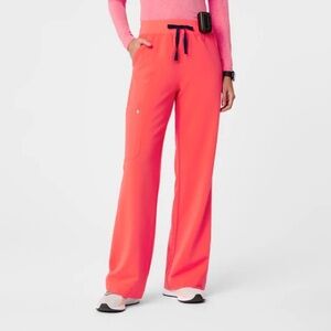 FIGS High-Waisted Isabel Wide Leg Scrub Pants – LE FIERY CORAL - Size LP